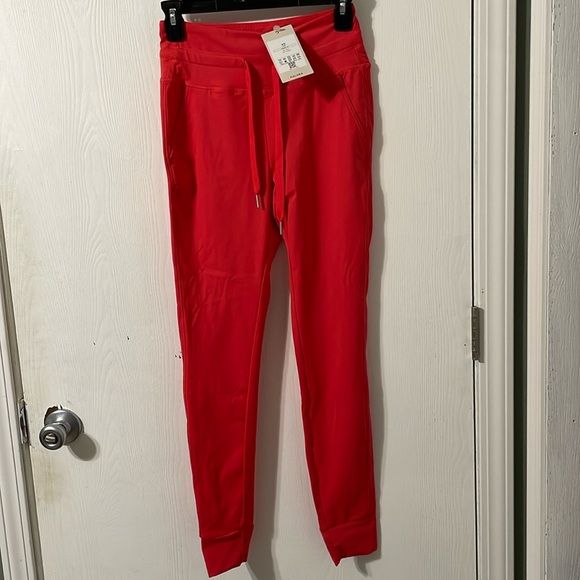 HALARA Pants - HALARA NWT High Waisted Coral Elastic Waistband Ankle Joggers Size XSP